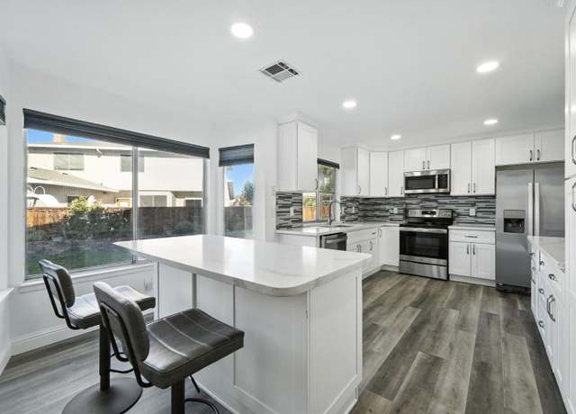 Property at 1309 Ruffino Ct, Manteca, CA 95336, 4 beds, 2.5 baths