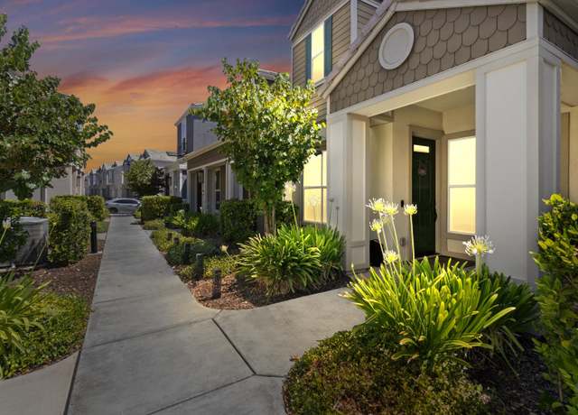 Property at 3286 Owl Ct, West Sacramento, CA 95691, 3 beds, 2.5 baths