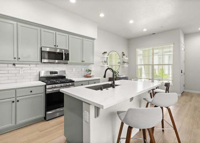 Property at 3286 Owl Ct, West Sacramento, CA 95691, 3 beds, 2.5 baths
