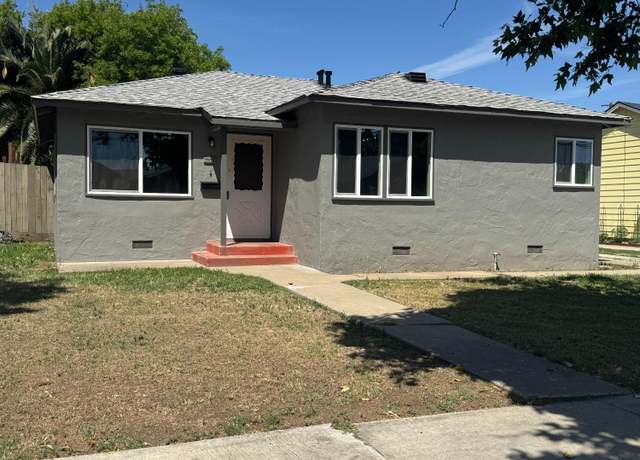 Property at 1243 4th St, Los Banos, CA 93635, 2 beds, 1.5 baths