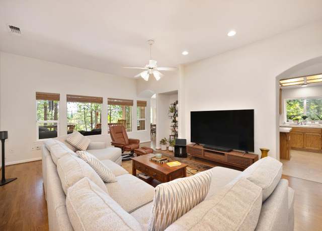 Property at 250 Canyon Creek Cir, Colfax, CA 95713, 3 beds, 2.5 baths