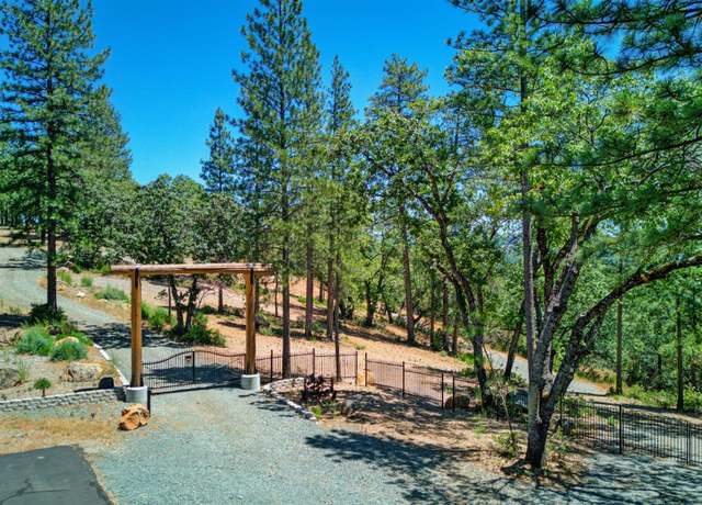 Property at 17200 Mountain View Dr, Applegate, CA 95703