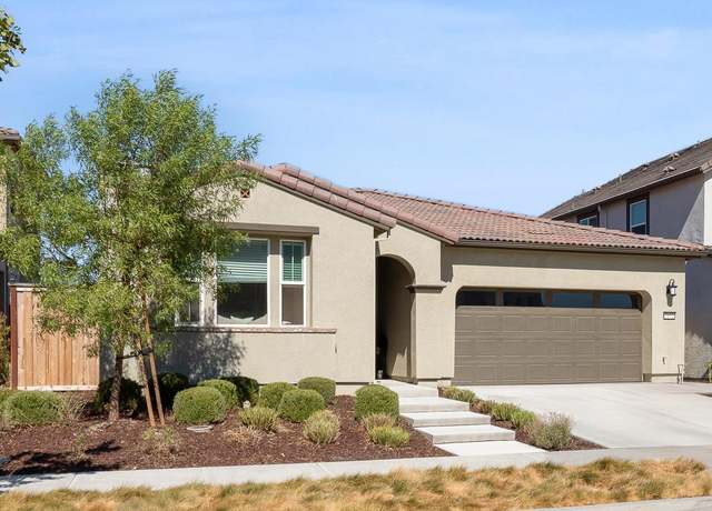 Property at 7072 E Seraphina Dr, Tracy, CA 95377, 4 beds, 2.5 baths