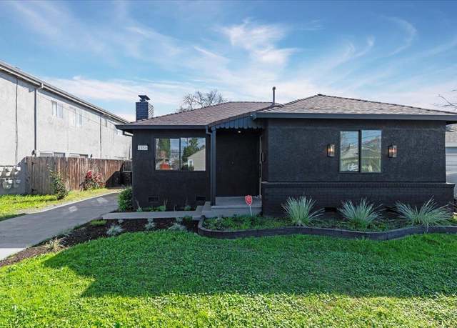 Property at 1956 Country Club Blvd, Stockton, CA 95204, 2 beds, 1 bath