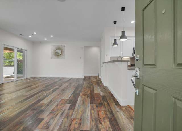 Property at 18 S Rio Rapido Dr, Mountain House, CA 95391, 3 beds, 3 baths