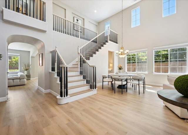 Property at 8039 Murcia Way, El Dorado Hills, CA 95762, 5 beds, 3 baths
