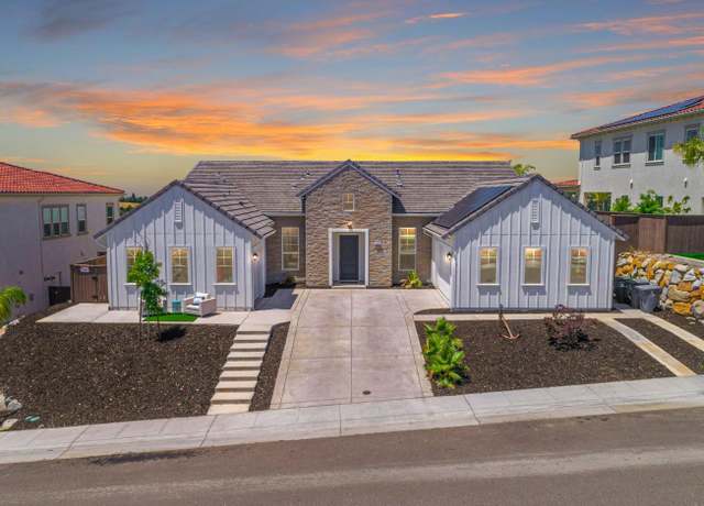 Property at 4009 Whitney Vista Ln, Rocklin, CA 95677, 4 beds, 4.5 baths