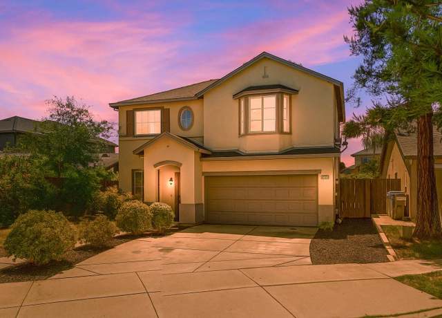Property at 4325 Alba Ct, Turlock, CA 95382, 4 beds, 3 baths