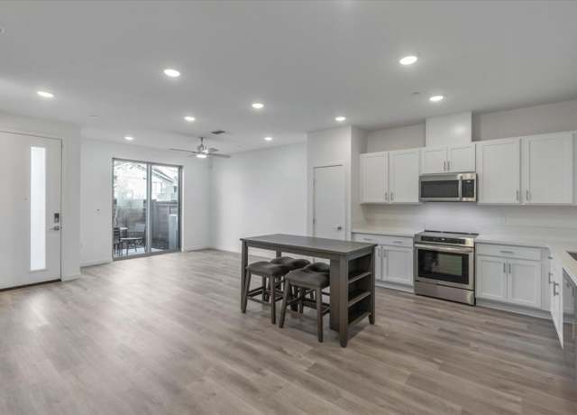 Property at 6141 Bridgecross Dr, Sacramento, CA 95835, 3 beds, 2.5 baths