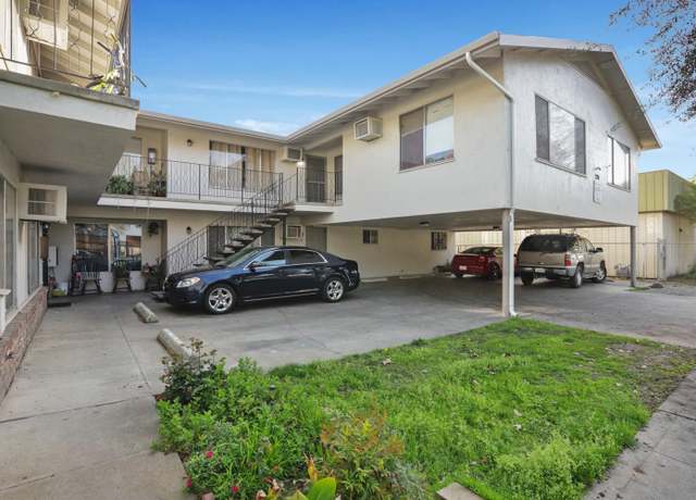 Property at 220 E Elm St, Lodi, CA 95240, 9 beds, 4 baths