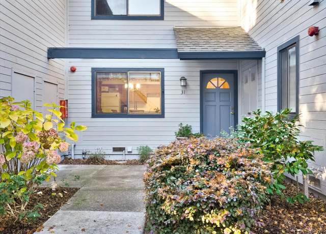 Property at 31 Village Pkwy, Napa, CA 94558, 2 beds, 2.5 baths