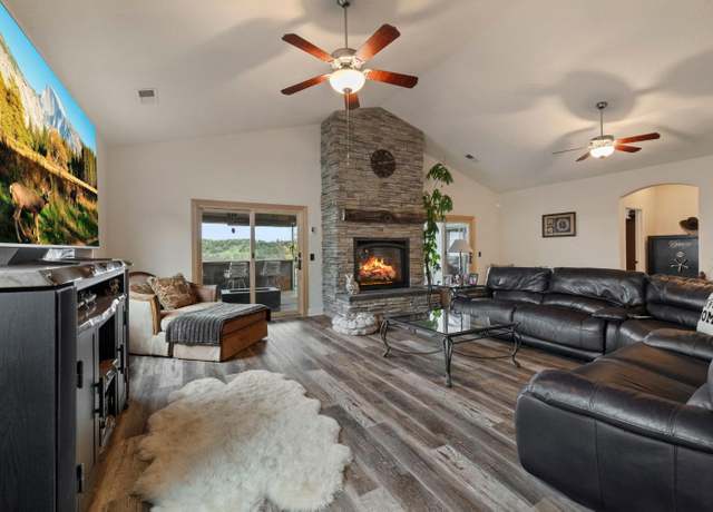 Property at 20327 Starr King Dr, Soulsbyville, CA 95372, 4 beds, 2.5 baths