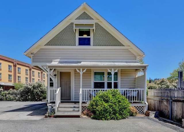 Property at 147 South Auburn St, Grass Valley, CA 95945, 6 beds, 4 baths
