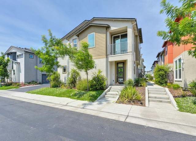 Property at 9900 Del Surf Ln, Elk Grove, CA 95757, 2 beds, 2 baths