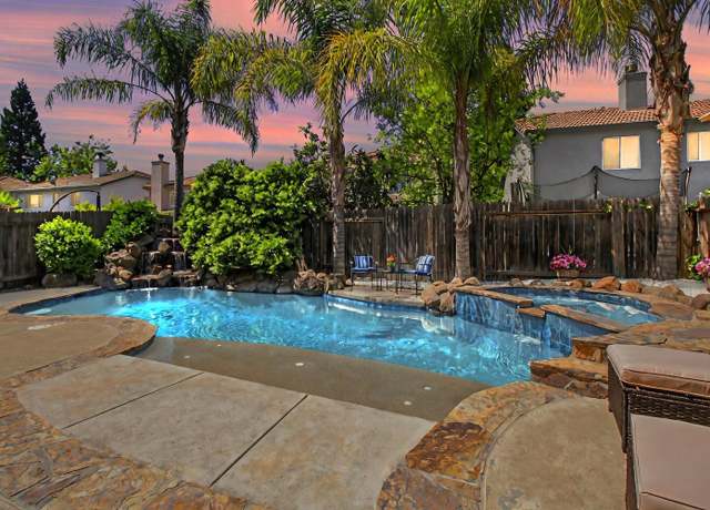 Property at 11568 Pyrites Ct, Gold River, CA 95670, 5 beds, 3 baths