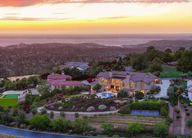 Property at 4932 Moreau Ct, El Dorado Hills, CA 95762, 6 beds, 5.5 baths