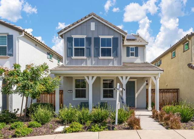 Property at 172 E Mcclintock Ln, Mountain House, CA 95391, 3 beds, 2.5 baths