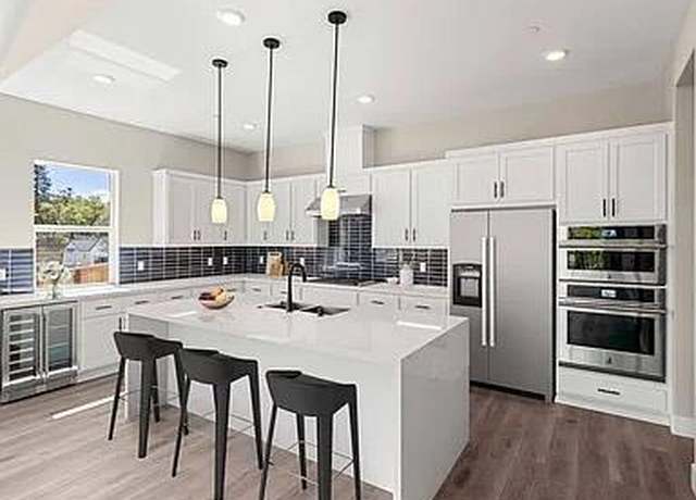 Property at 446 Canyon Creek Dr, Auburn, CA 95603, 3 beds, 3.5 baths