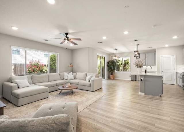 Property at 488 River St, Lincoln, CA 95648, 3 beds, 2 baths