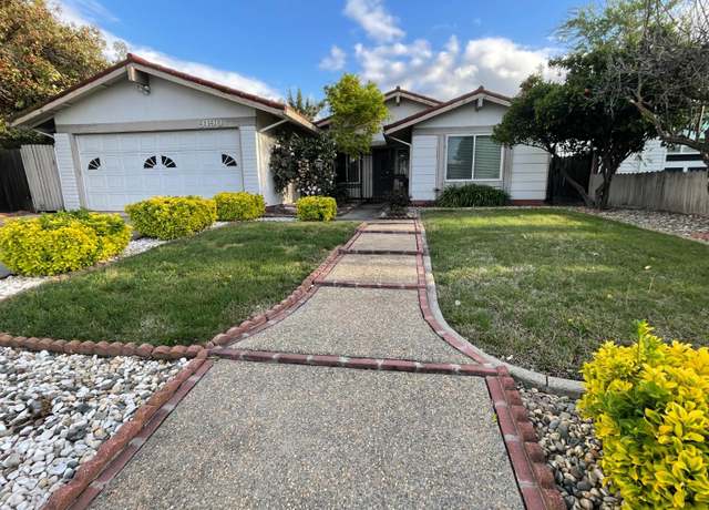 Property at 9190 Caldera Way, Sacramento, CA 95826, 4 beds, 2 baths