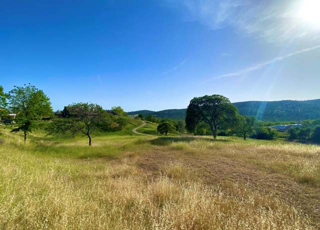 Property at 2062 Oak Creek Dr, Copperopolis, CA 95228