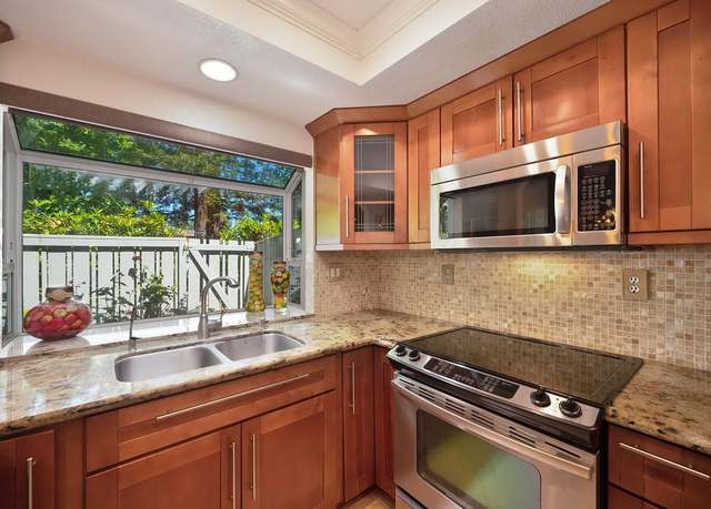 Property at 5632 Albert Ln, Citrus Heights, CA 95610, 3 beds, 2 baths