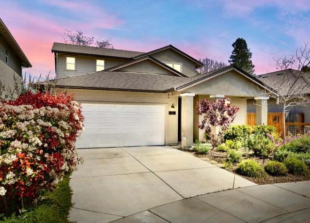 Property at 15 Jupes Ct, Sacramento, CA 95817, 4 beds, 3 baths