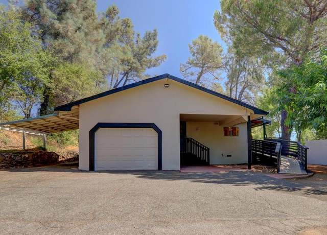 Property at 155 Live Oak St, Auburn, CA 95603, 3 beds, 2 baths