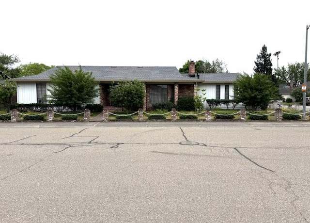 Property at 2332 Rockingham Cir, Lodi, CA 95242, 4 beds, 2 baths