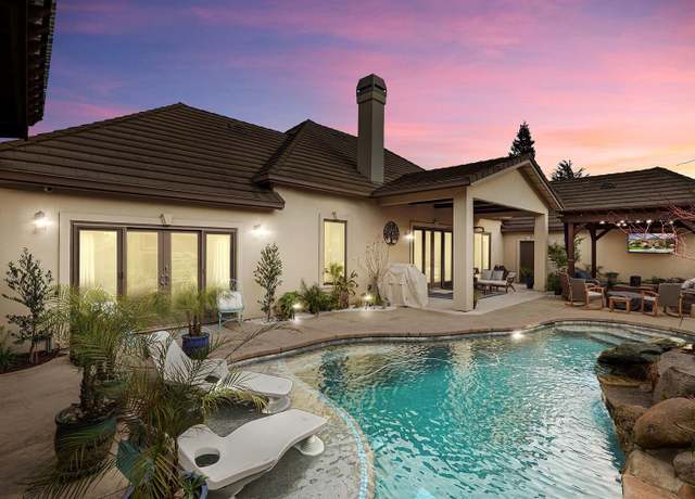 Property at 1033 Bridgetowne Dr, Lodi, CA 95242, 3 beds, 3 baths
