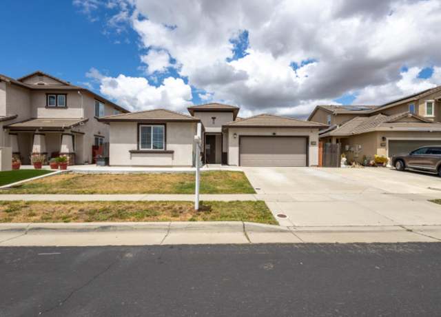 Property at 9581 Ballinger Dr, Sacramento, CA 95829, 4 beds, 2 baths