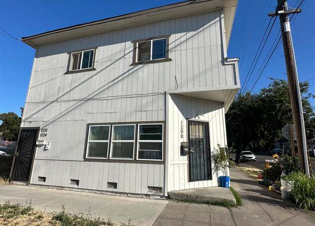 Property at 1200 E Miner Ave, Stockton, CA 95205, 5 beds, 4.5 baths