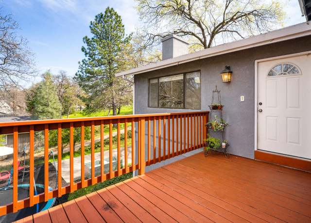 Property at 23889 Oakmont Way, Auburn, CA 95602, 3 beds, 3 baths
