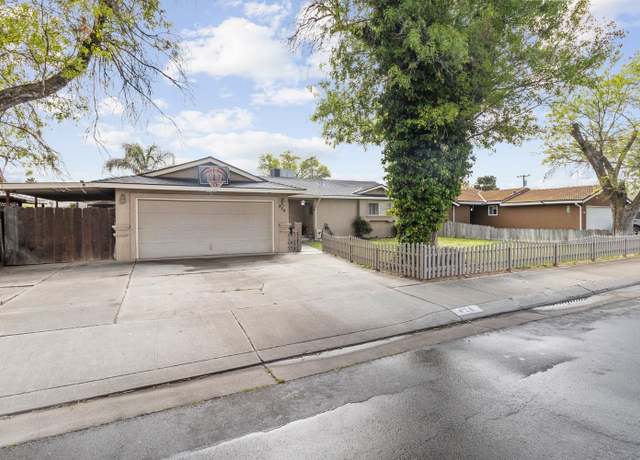 Property at 428 N Santa Monica St, Los Banos, CA 93635, 3 beds, 2 baths