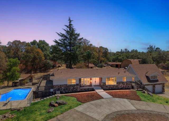 Property at 6740 Brooks Ln, Loomis, CA 95650, 4 beds, 3 baths
