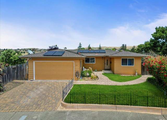 Property at 112 Aragon Ct, Vallejo, CA 94591, 3 beds, 2 baths