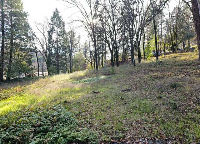 Property at 125 Pinewood Way, Auburn, CA 95602