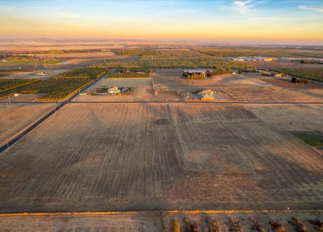 Property at 8665 La Castella Ln, Escalon, CA 95320