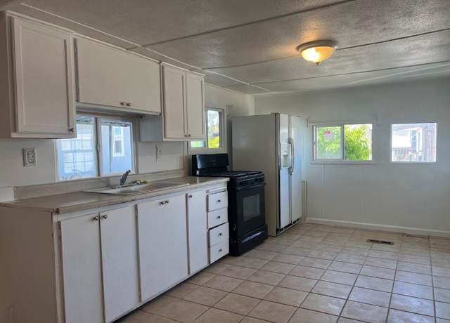 Property at 4024 Mchenry Ave #135, Modesto, CA 95356, 2 beds, 1 bath