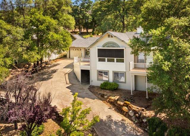 Property at 18610 Jayhawk Dr, Penn Valley, CA 95946, 4 beds, 3 baths