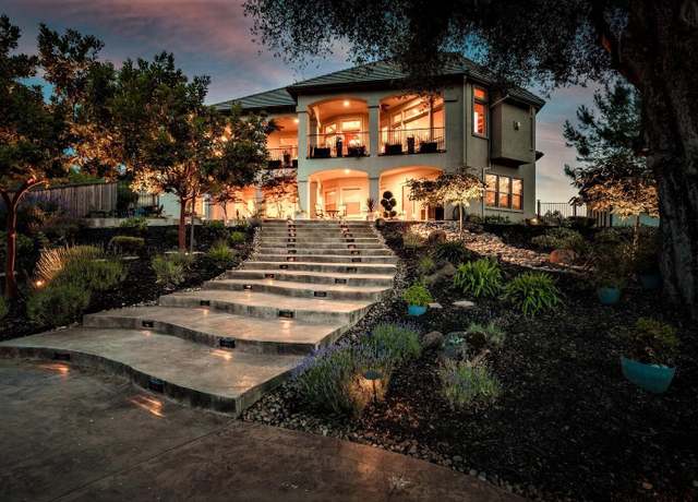 Property at 955 Machty Ct, Auburn, CA 95603, 4 beds, 3.5 baths