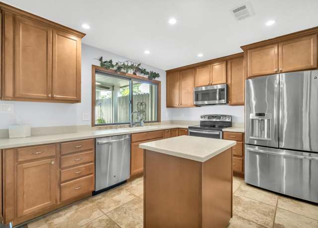 Property at 5628 Spyglass Ln, Citrus Heights, CA 95610, 3 beds, 2.5 baths