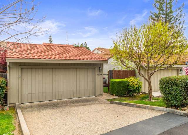 Property at 420 Crestridge Ln, Folsom, CA 95630, 2 beds, 2 baths