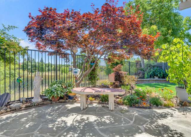 Property at 949 Glennfinnan Way, Folsom, CA 95630, 4 beds, 2.5 baths