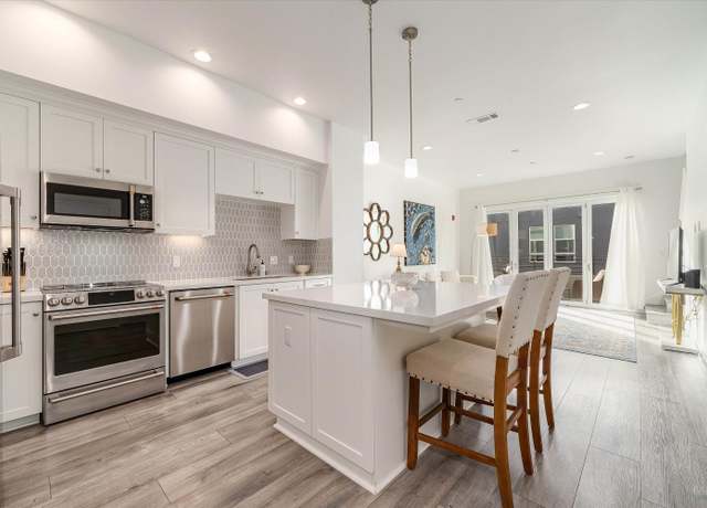 Property at 1655 2nd St #315, Napa, CA 94559, 3 beds, 3.5 baths