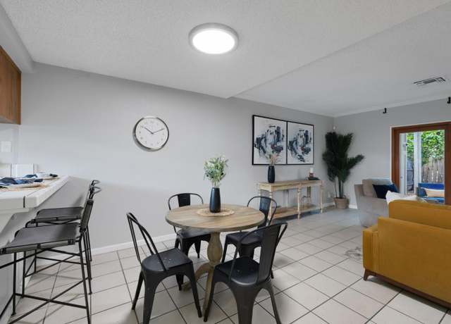 Property at 1117 Bell St #9, Sacramento, CA 95825, 2 beds, 2.5 baths