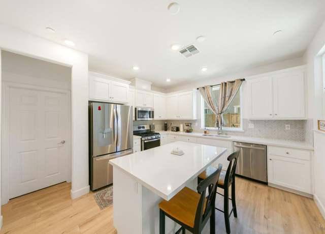 Property at 3042 Vasquez Ct, Vacaville, CA 95688, 4 beds, 3.5 baths