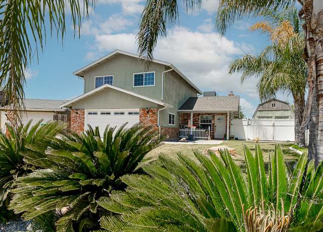 Property at 7579 Jade Ln, Hilmar, CA 95324, 3 beds, 2.5 baths