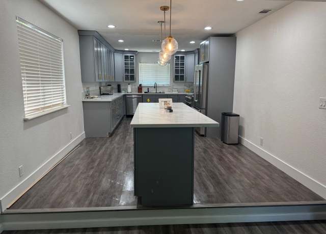 Property at 103 South Fork Way, Folsom, CA 95630, 4 beds, 2.5 baths