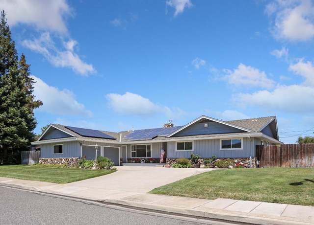 Property at 1616 Poplar St, Oakdale, CA 95361, 3 beds, 2 baths